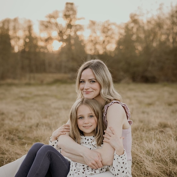 Meet your Posher, Jen - Picture 1 of 1